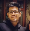 یاش تاکِر